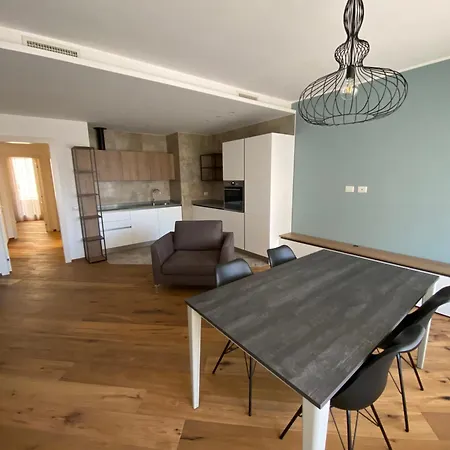 Appartamento Charming Apts - Via Pastrengo