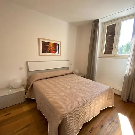 Charming Apts - Via Pastrengo דירה *