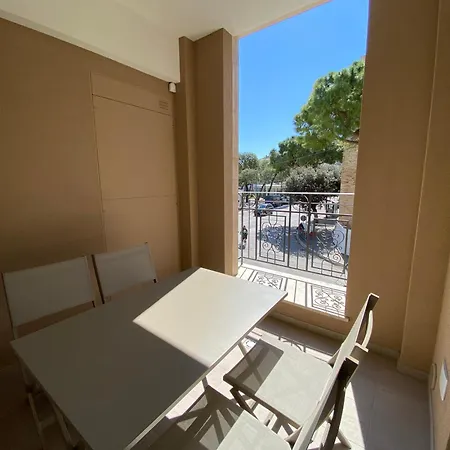 Charming Apts - Via Pastrengo דירה